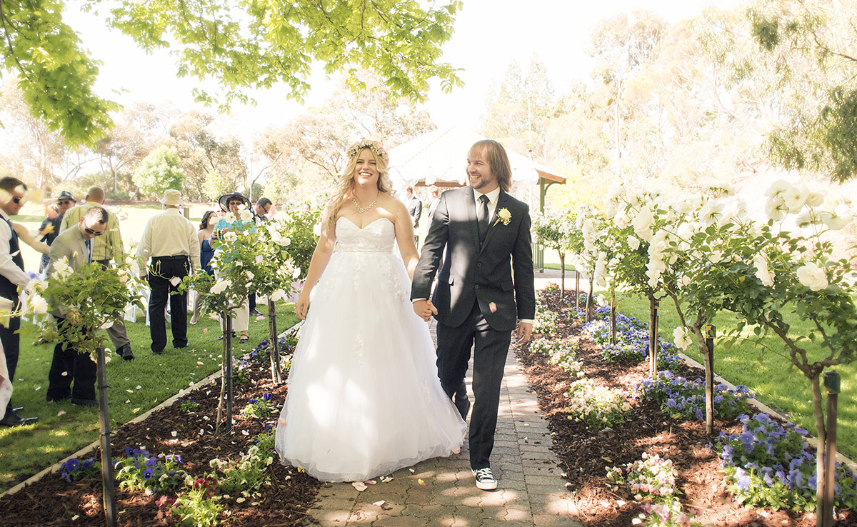 Stockade Botanical Park Wedding - Xavier & Ryan - SvenStudios