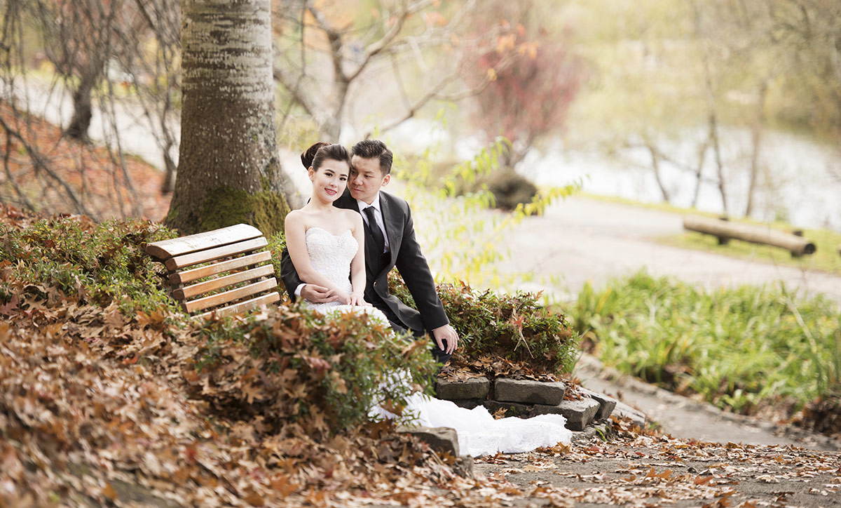thorngrove manor engagement shoot - rya & evan 30 Bride and Groom on bench