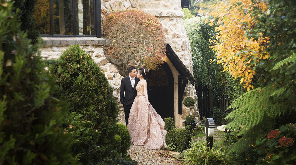 thorngrove manor engagement shoot - rya & evan 9 Bride and groom standing in front of their hotel door