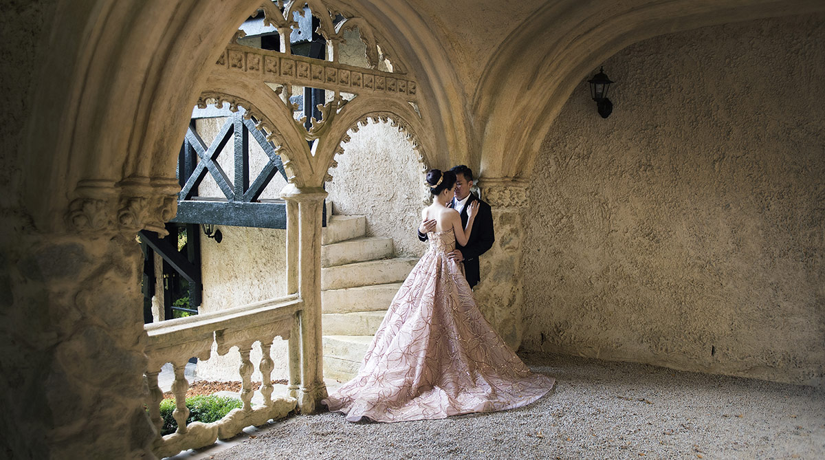 thorngrove manor engagement shoot - rya & evan 7 Castle awning