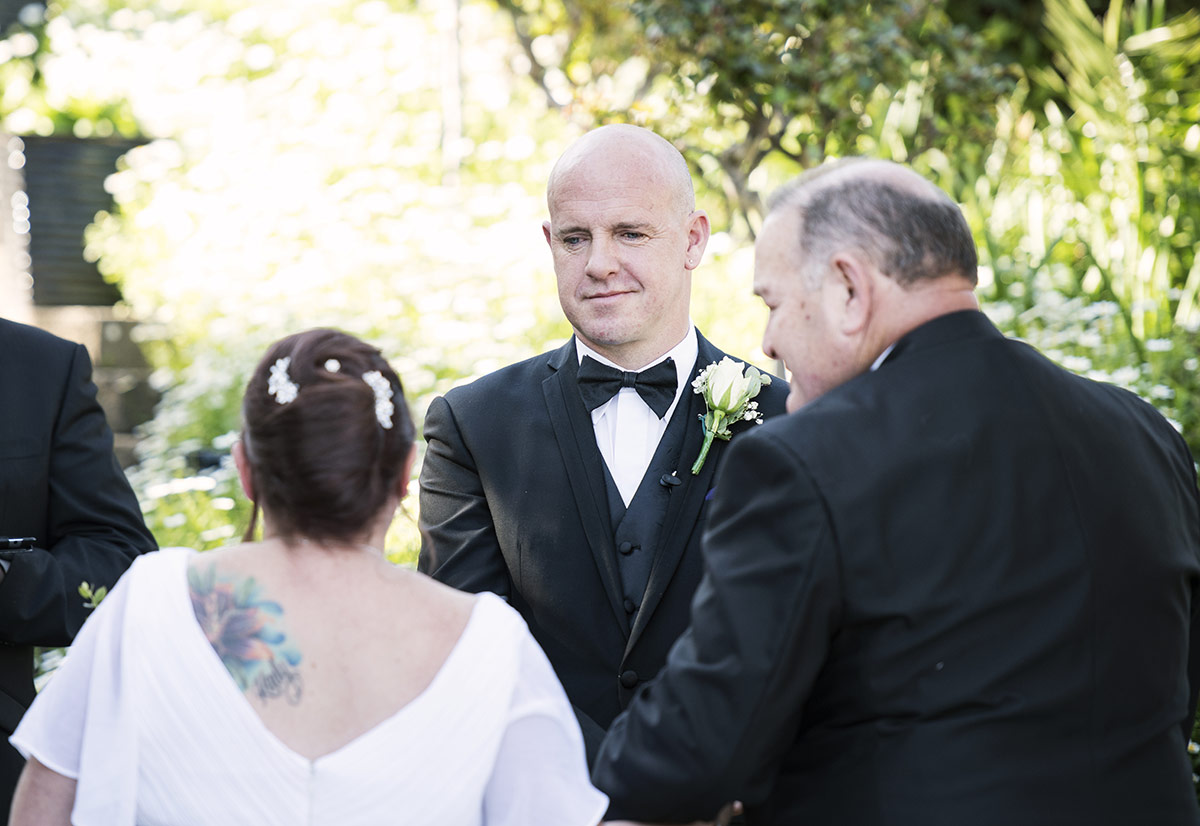 rendezvous experience wedding - eleanor & justin 25 Grooms first look