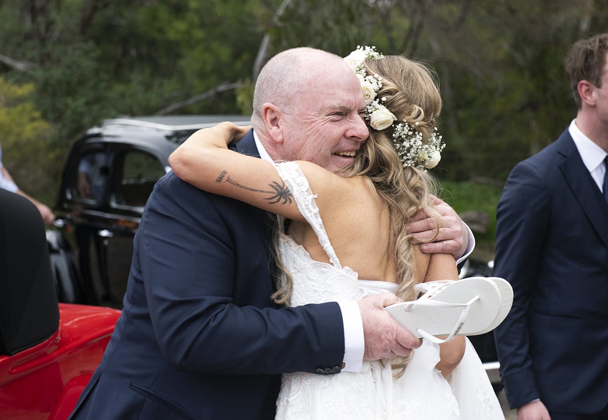 pepper tree cafe wedding - amanda & daniel 110 Hugs