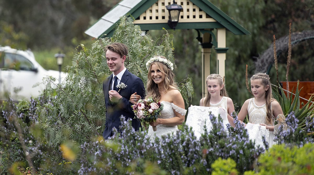 pepper tree cafe wedding - amanda & daniel 109 Bride arriving