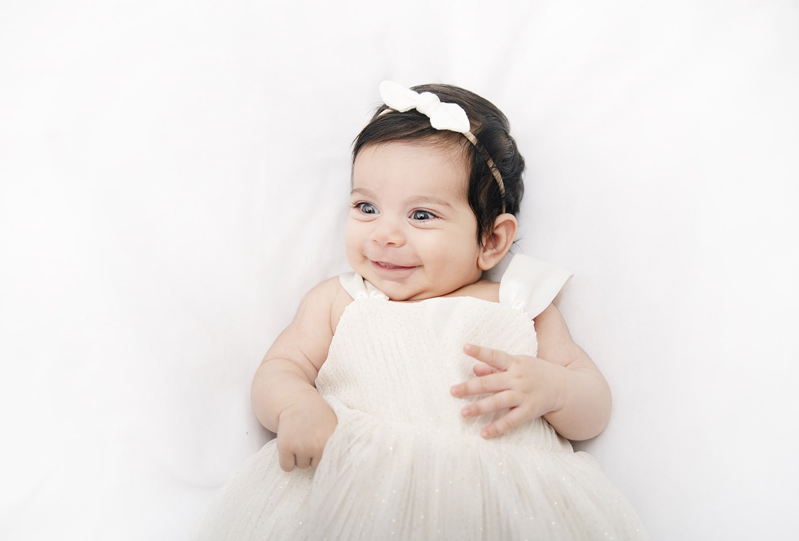 Baby Mirella - Newborn Shoot - SvenStudios