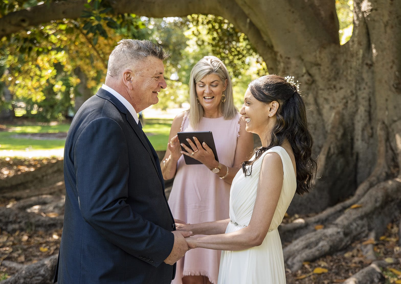 botanic park wedding - naz & peter 17 Wedding ceremony in the Adelaide Botanic Park