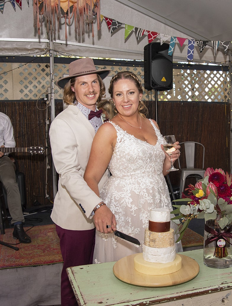 old oval estate wedding - suzie & jay 106 Cutting the cake together