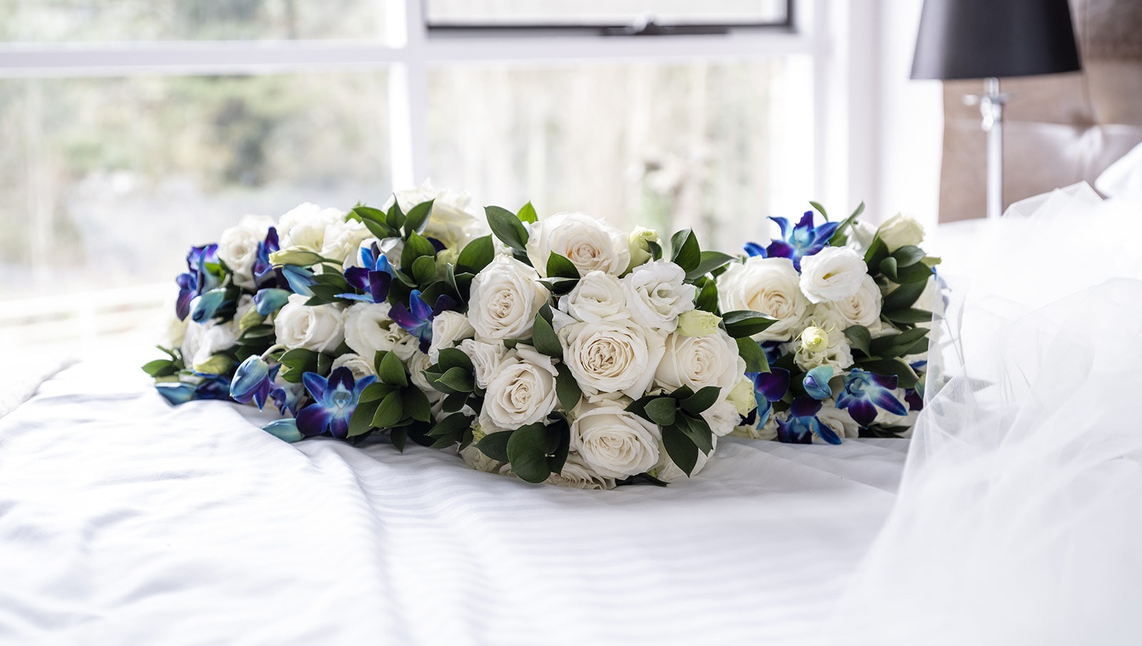 mount lofty house wedding - katrina & lucas 16 bridal bouquets