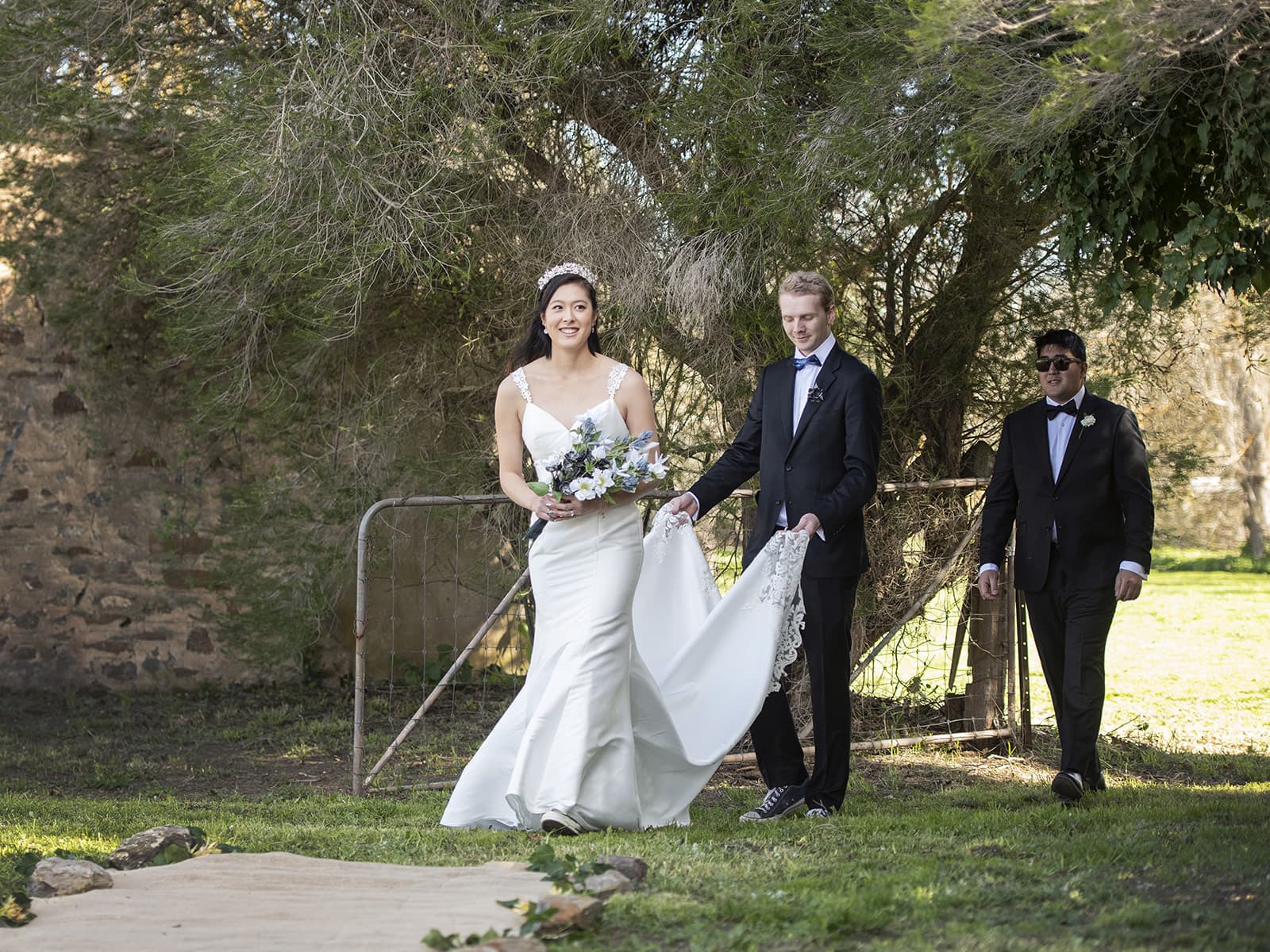 mount torrens hotel wedding - clare & craig 34 Bride arriving at Mount Torrens hotel wedding