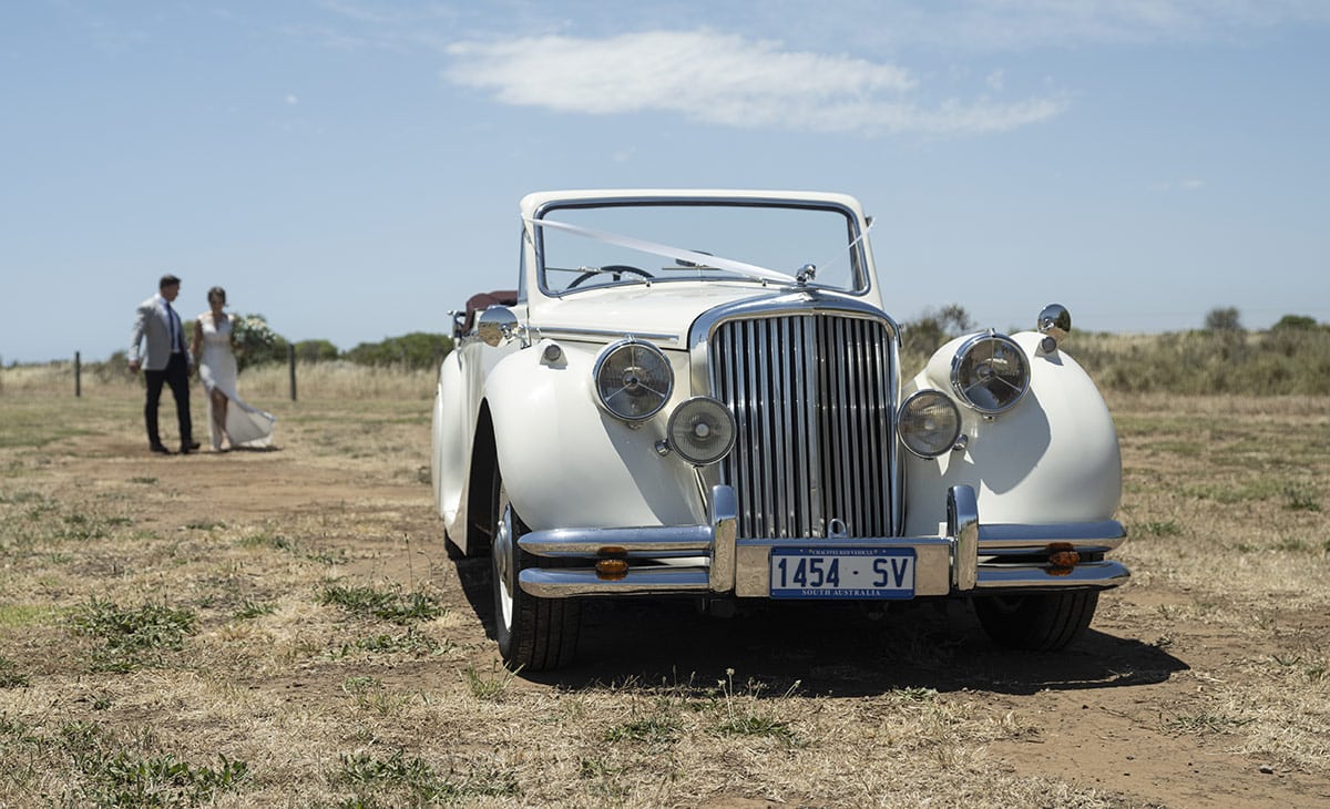 big easy radio wedding - leanne & evan 24 Bridal car