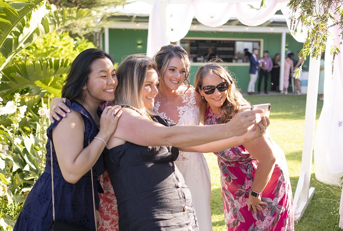big easy radio wedding - leanne & evan 51 Bridal selfy with guests