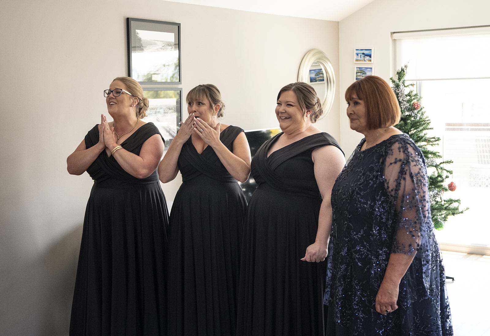 lake breeze wines wedding - cate & renato 13 Bridesmaids reaction to dress