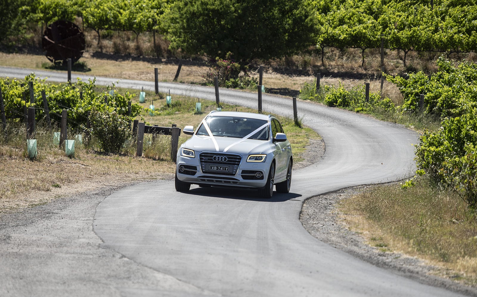 coriole wines wedding - marielle & brendan 19 Car arriving at Coriole wines wedding