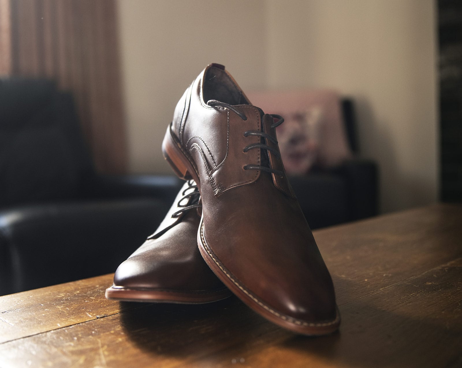coriole wines wedding - marielle & brendan 3 Grooms brown shoes