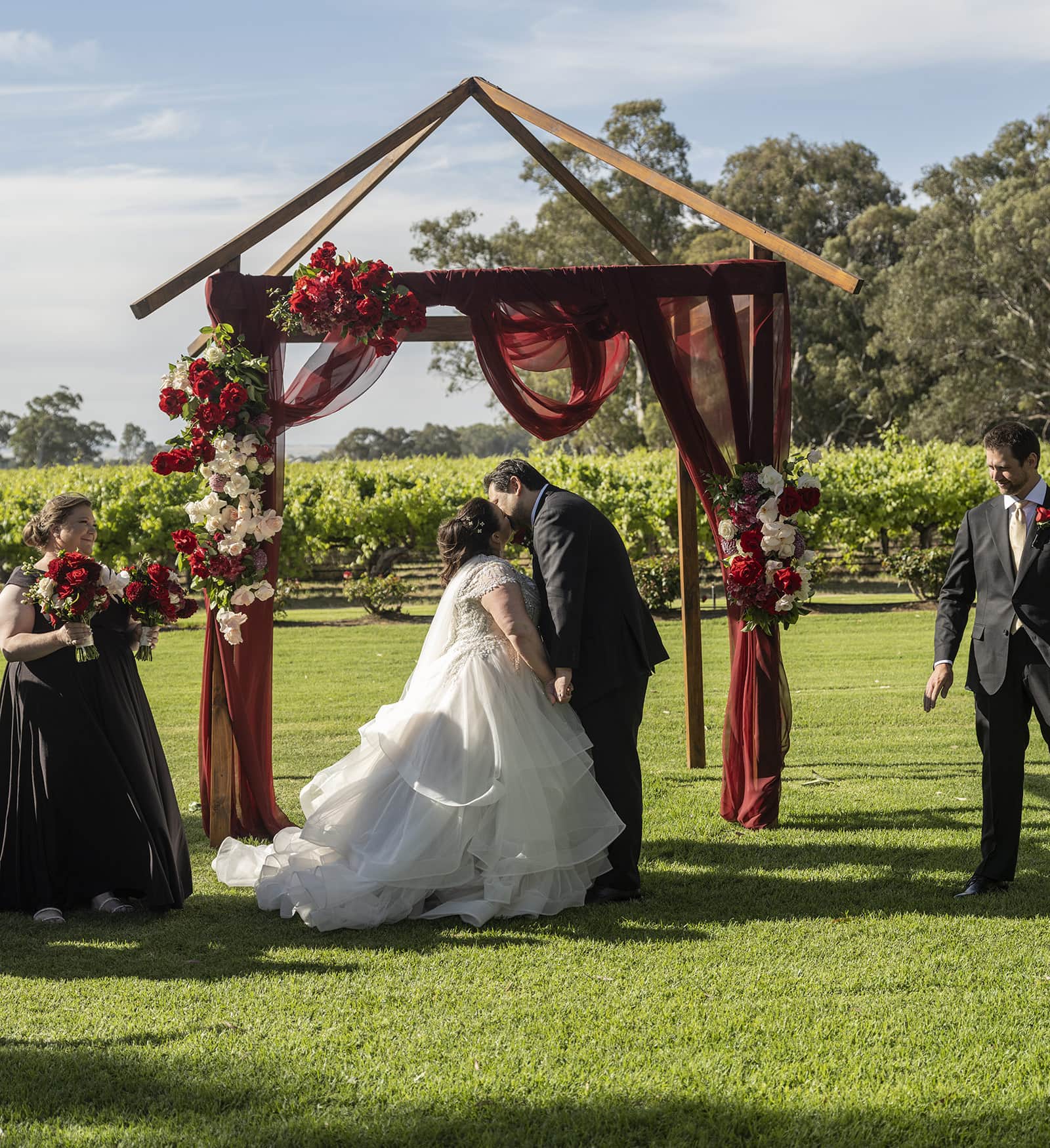 lake breeze wines wedding - cate & renato 35 Lake Breeze wines wedding first kiss
