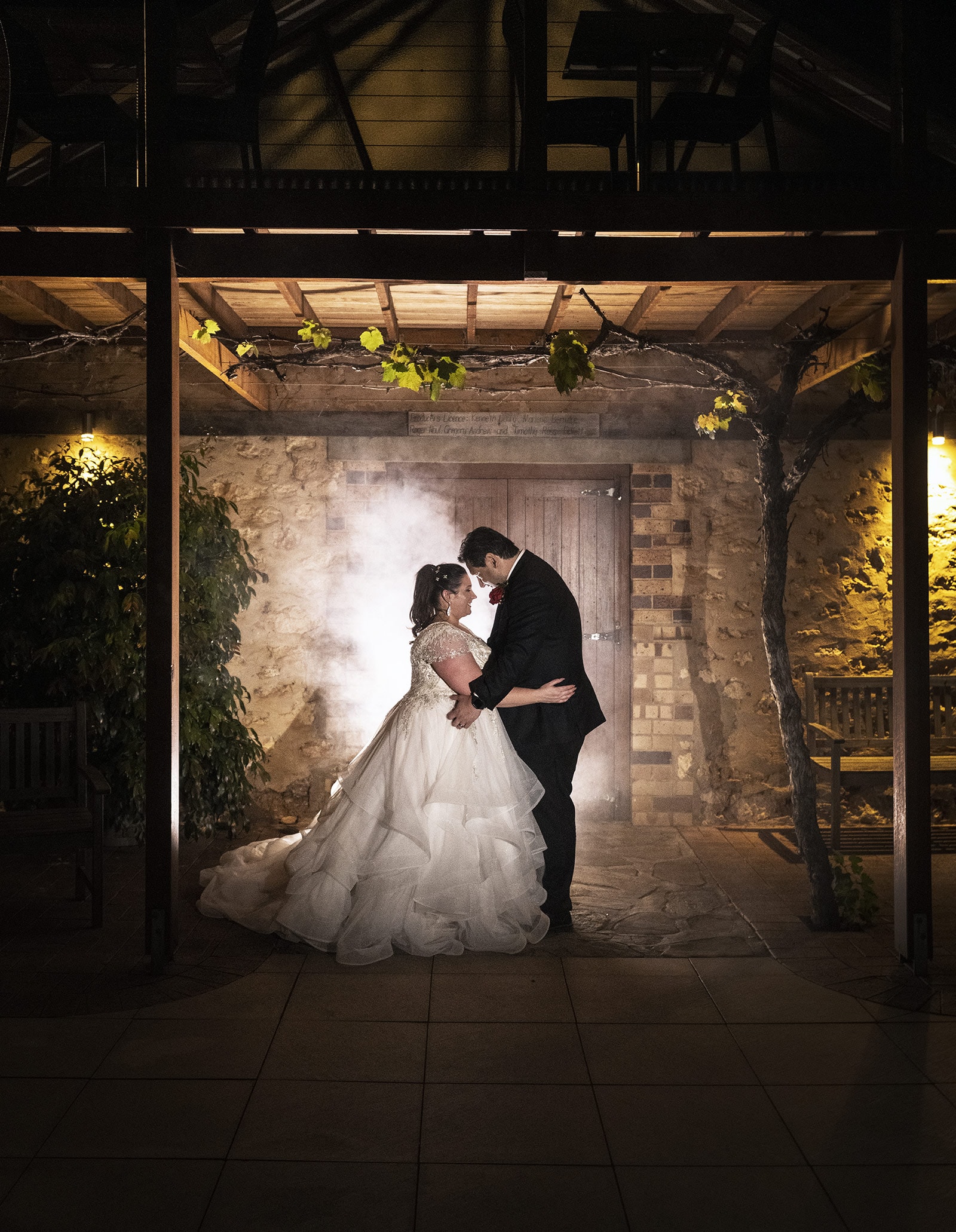 lake breeze wines wedding - cate & renato 57 Night photo at Lake Breeze Wines wedding