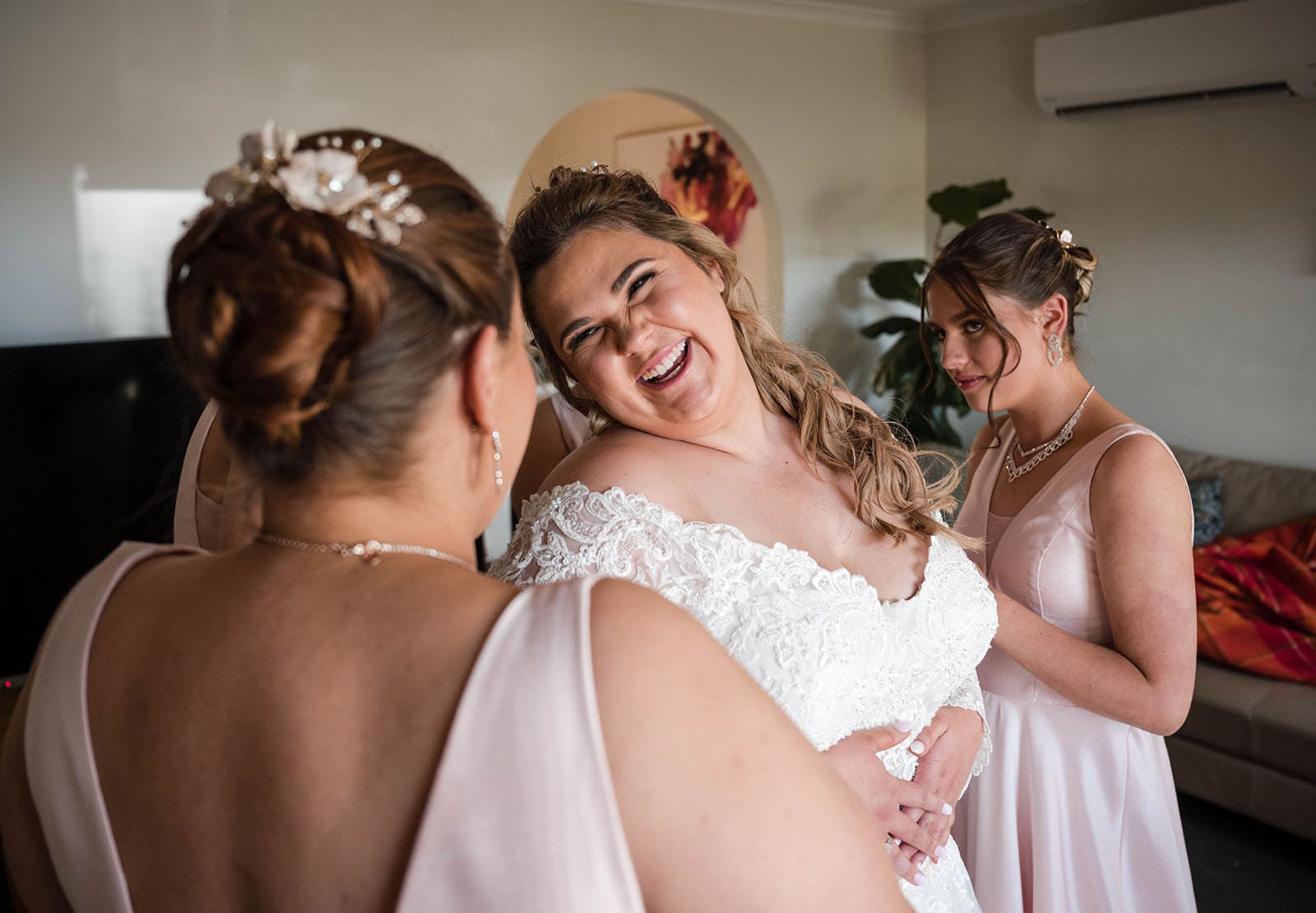 mclaren vale ekhidna wines wedding - kait & brayden 20 Laughing bride as she gets ready