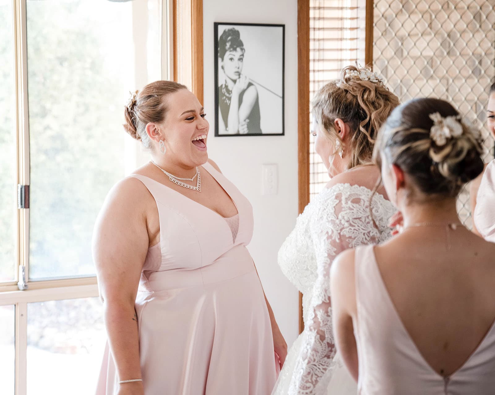 mclaren vale ekhidna wines wedding - kait & brayden 22 Laughing bridesmaid during prep