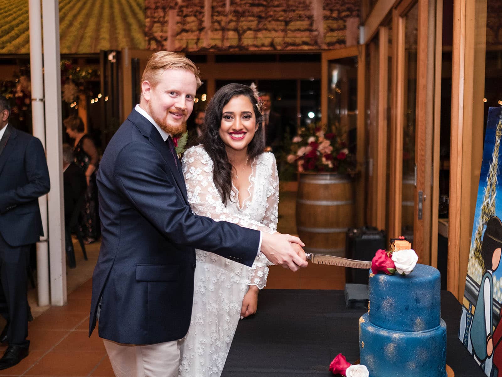 ekhidna winery wedding - chami & bryce 65 Cutting the wedding cake