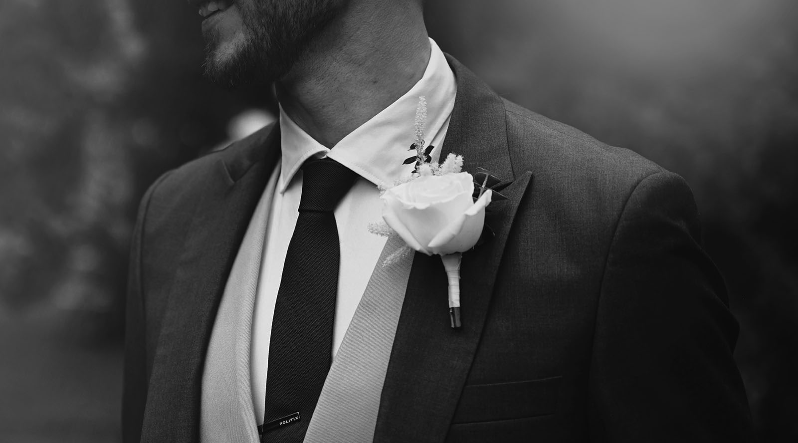 the manor basket range wedding - cassie & danny 9 Closeup of flower on groom's jacket