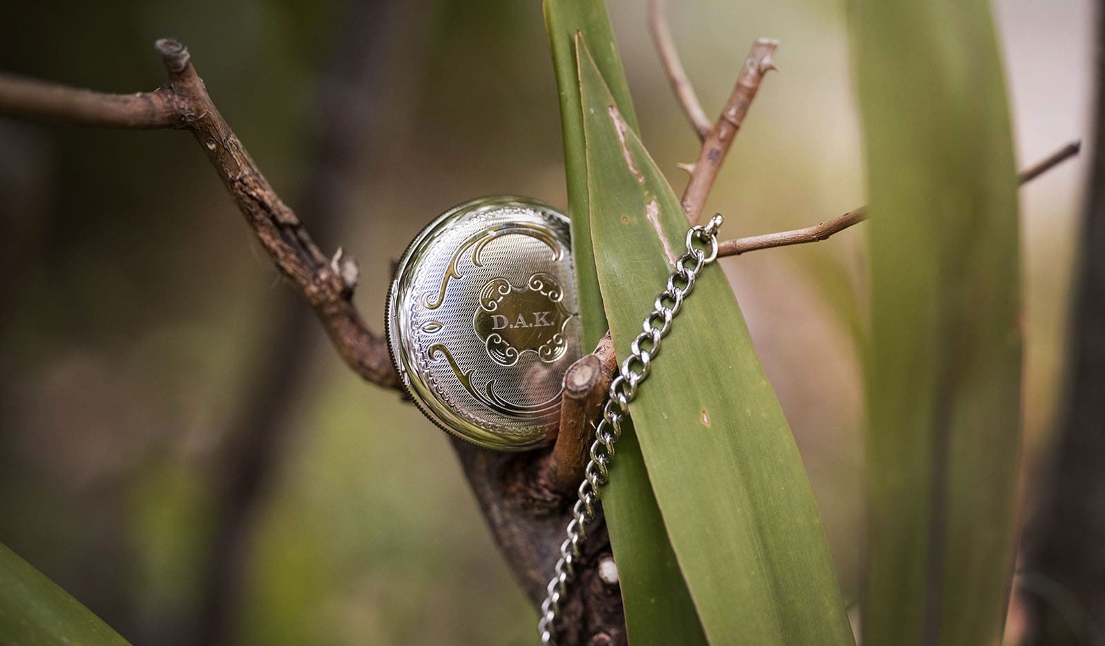 the manor basket range wedding - cassie & danny 2 Pocketwatch in foliage
