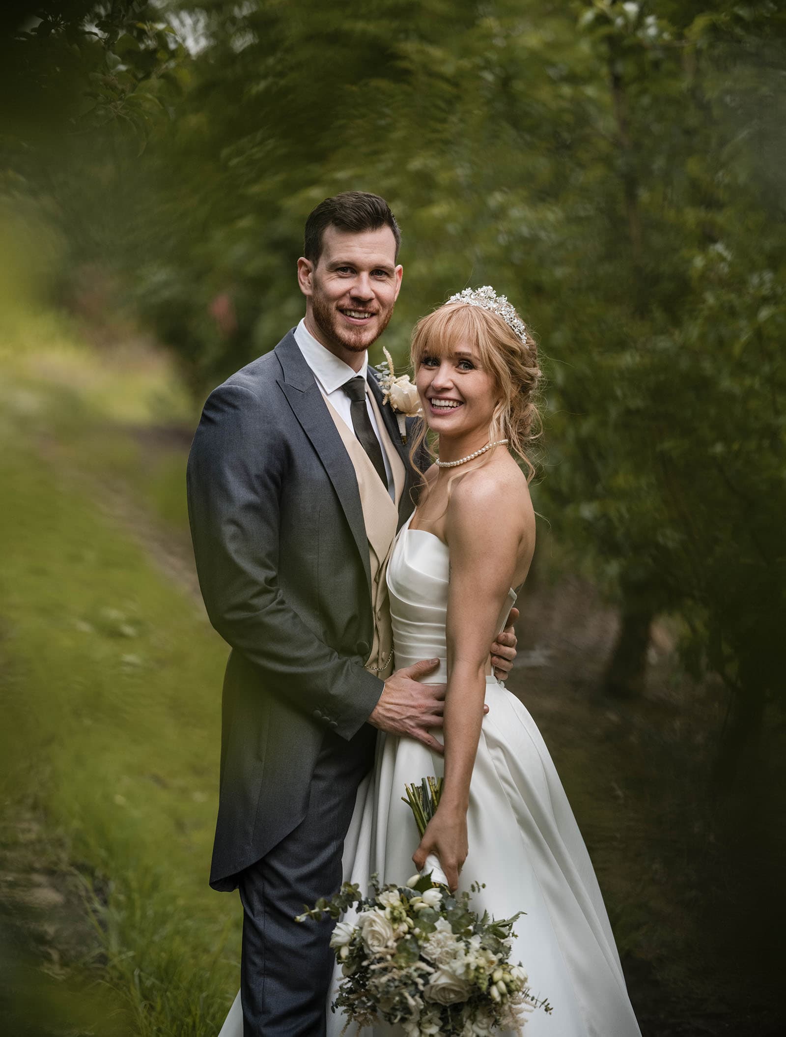 the manor basket range wedding - cassie & danny 59 Wedding day portrait