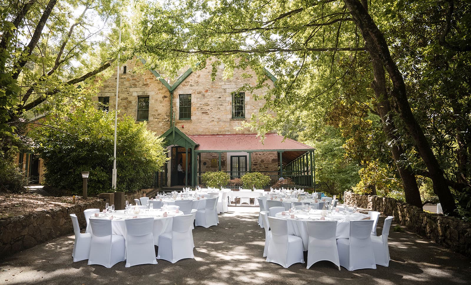Old Woodhouse Manor wedding reception setup
