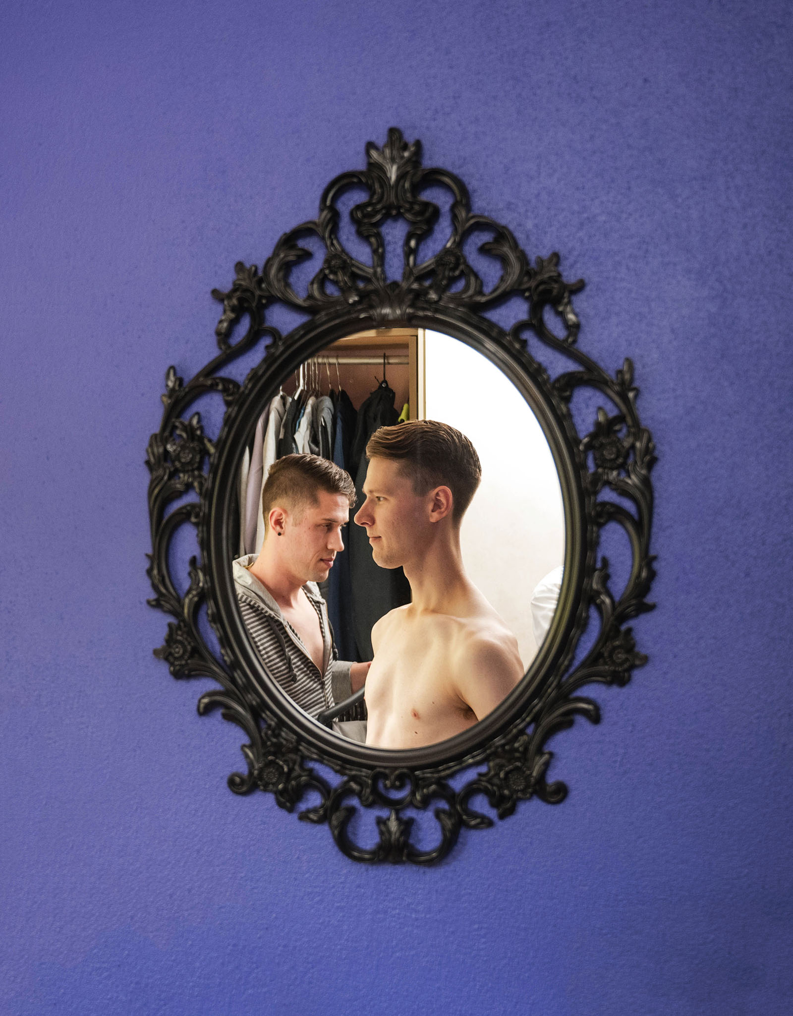 k1 winery wedding - mitch & nick 82 Boys getting ready in mirror