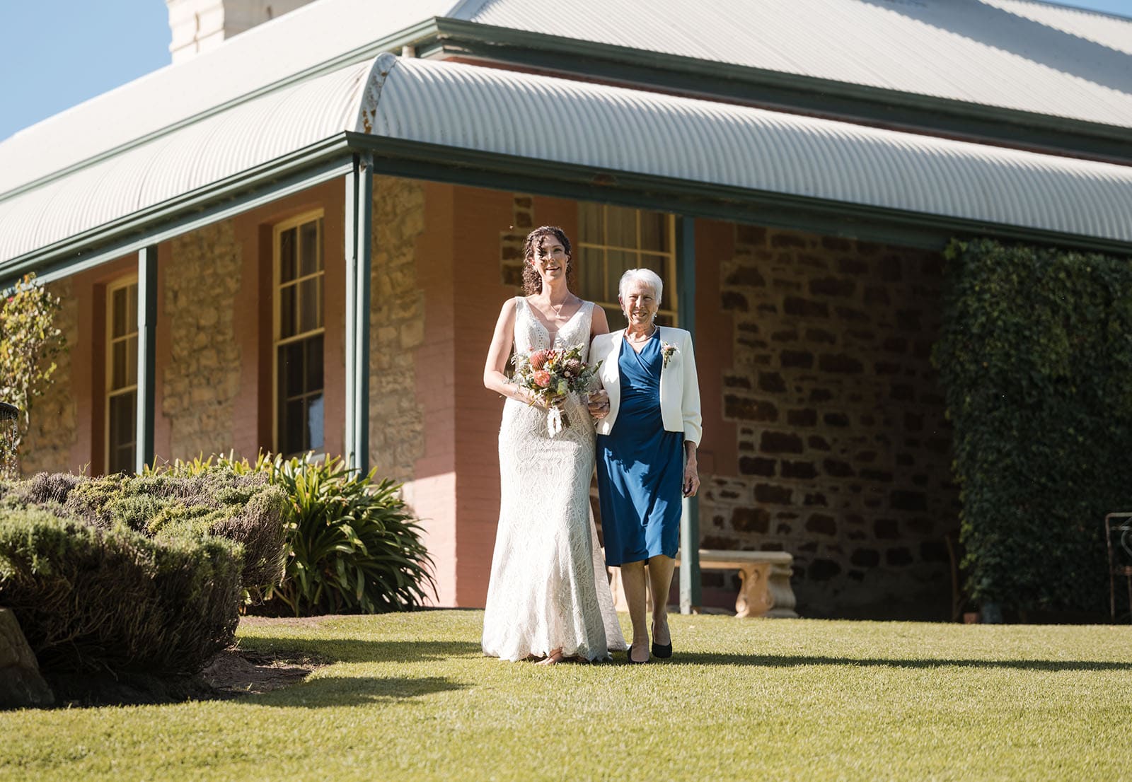 white hill estate wedding - catherine & sean 298 bride and Mum arriving