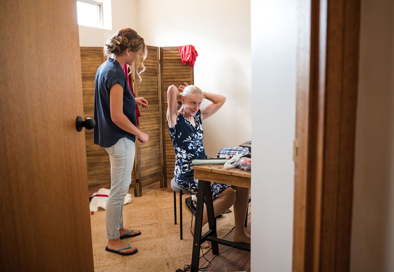 vine shed wedding - kat & katie 204 Mother of bride getting ready