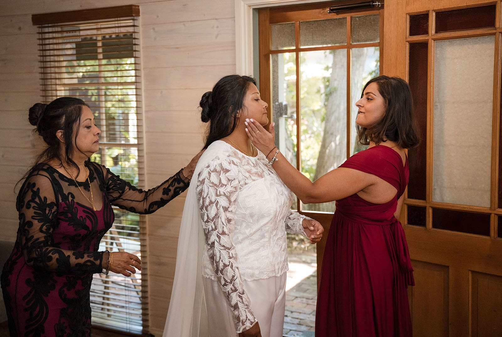 vine shed wedding - kat & katie 191 Mum and bridesmaid fussing