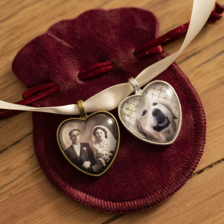 Heart-shaped Wedding Bouquet Photo Memory Charm