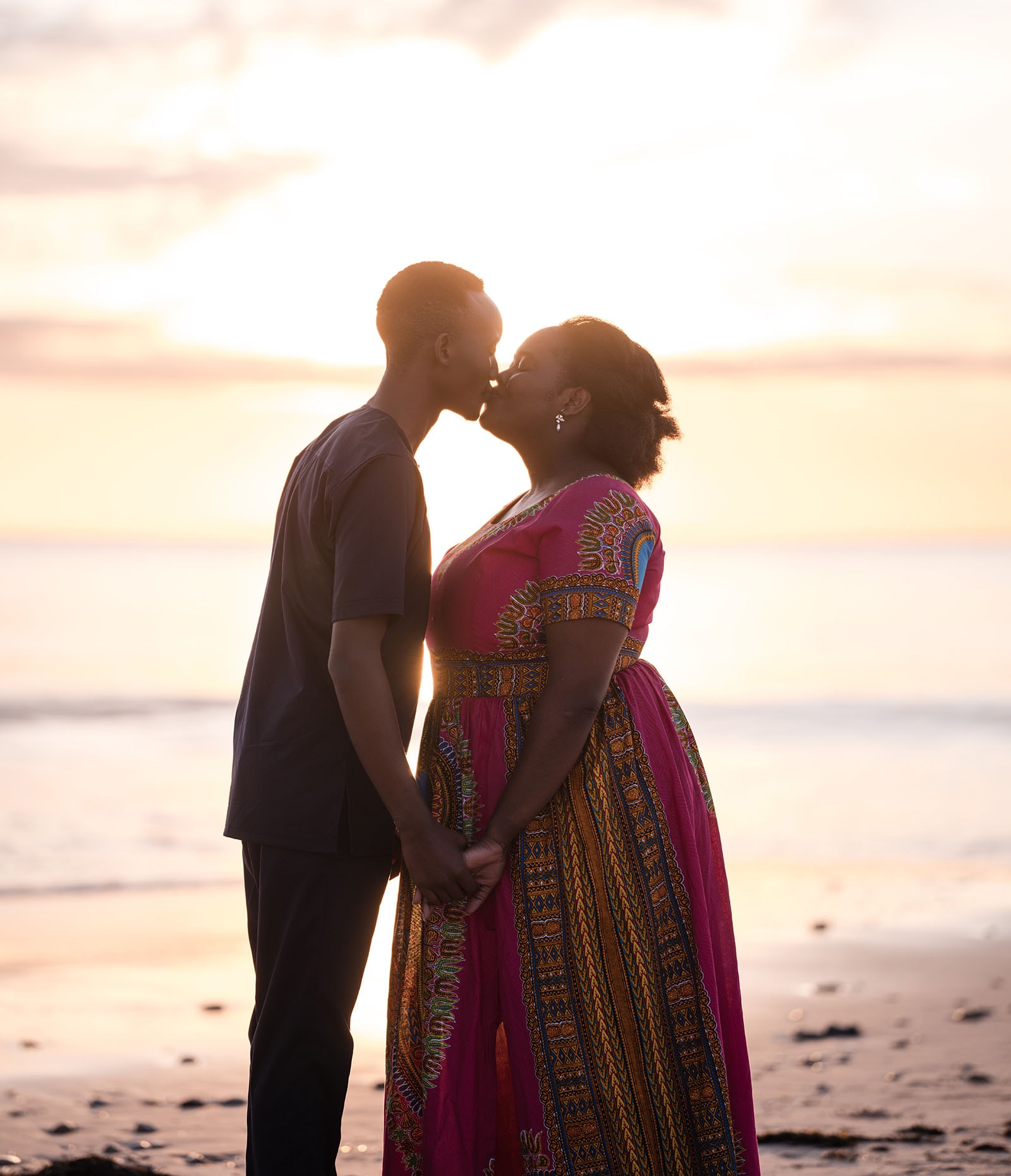 pt willunga renewal of vows - lauryn & calvin 274 Kiss at sunset