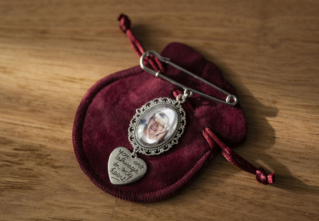 oval silver wedding bouquet photo memory charm - 1 to 3 linked in a chain 1 Silver Wedding Bouquet Photo Memory Charm