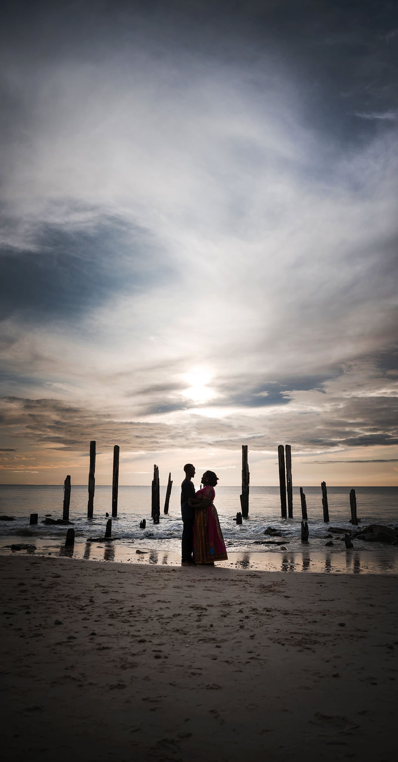 pt willunga renewal of vows - lauryn & calvin 267 Sun dipping over the Pt Willunga jetty