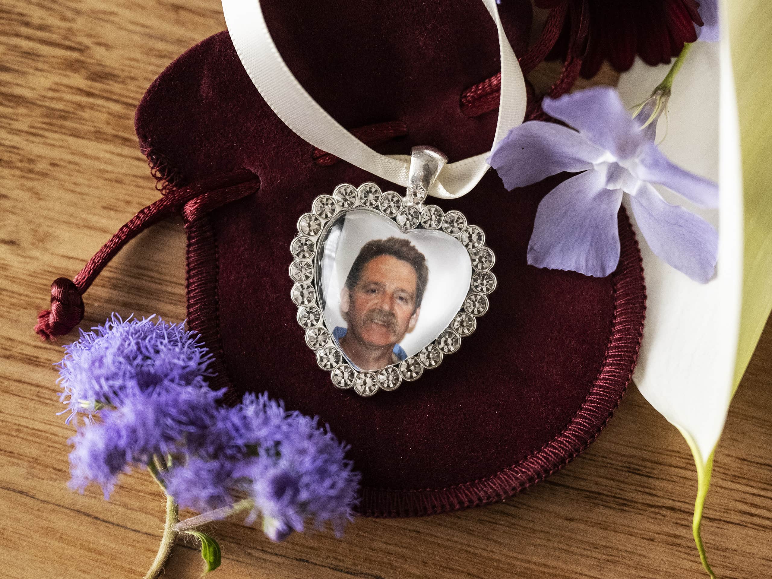wedding bouquet photo memory charm with rhinestones 7 silver rhinestone bridal charm