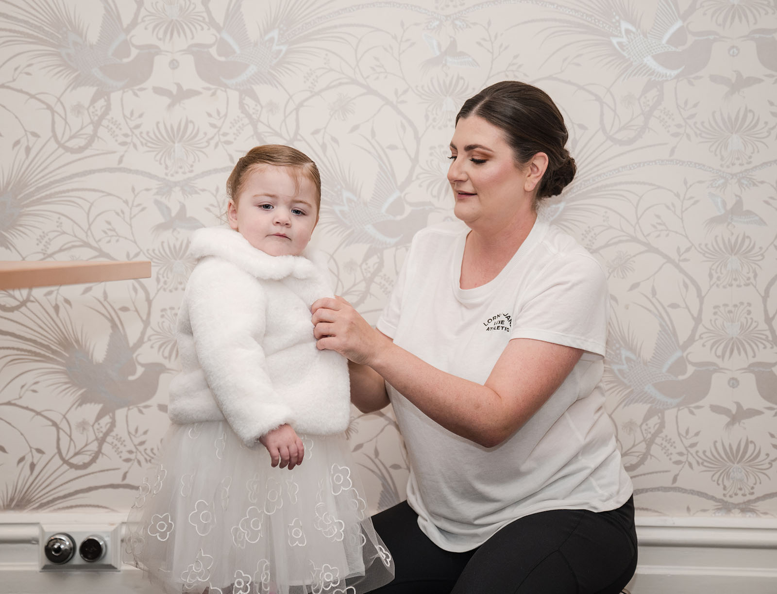 glenelg's partridge house wedding - emma & steven 126 Getting the little one ready