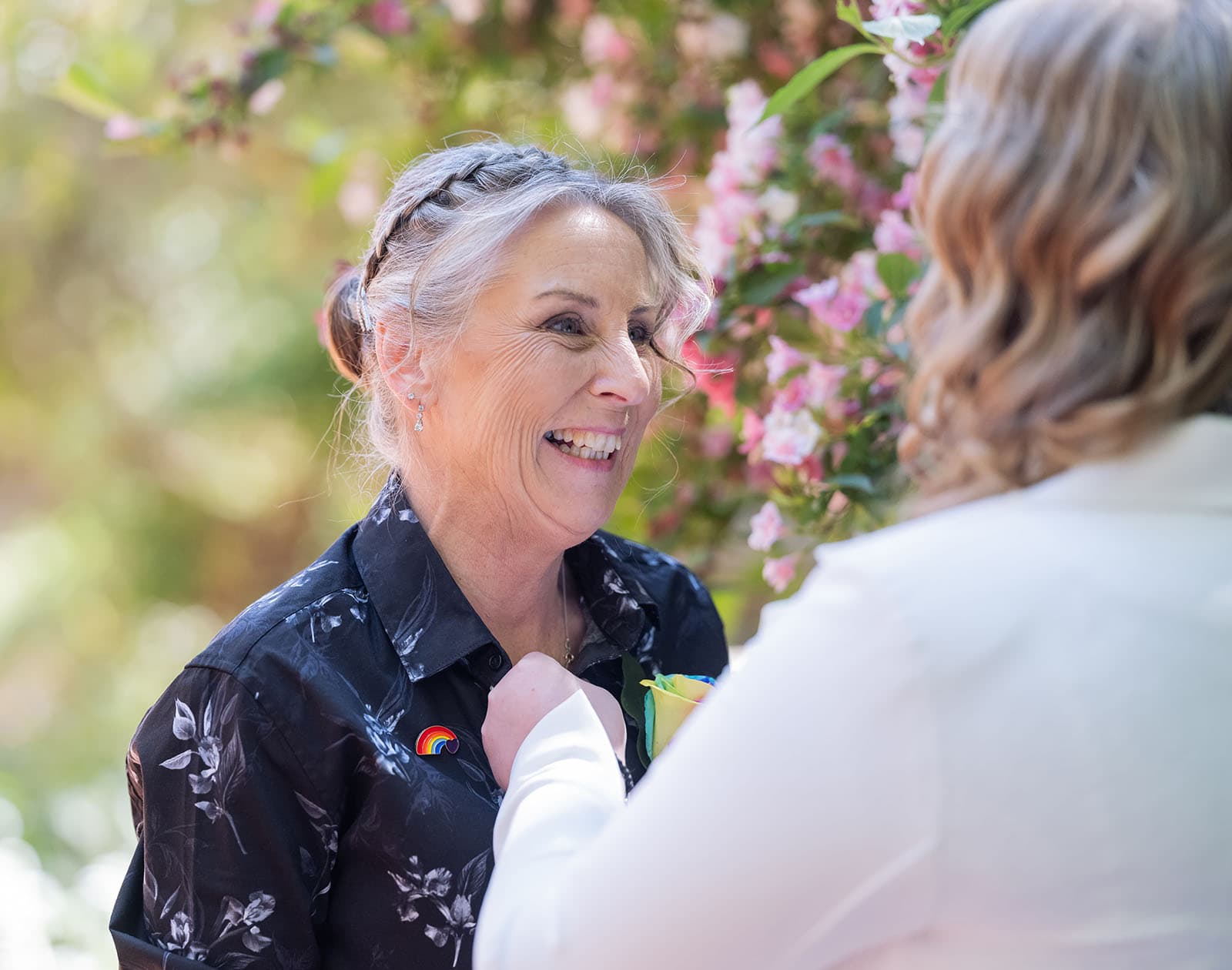 tiny house on the prairie wedding - kat & stacey 71 Mother of bride grinning