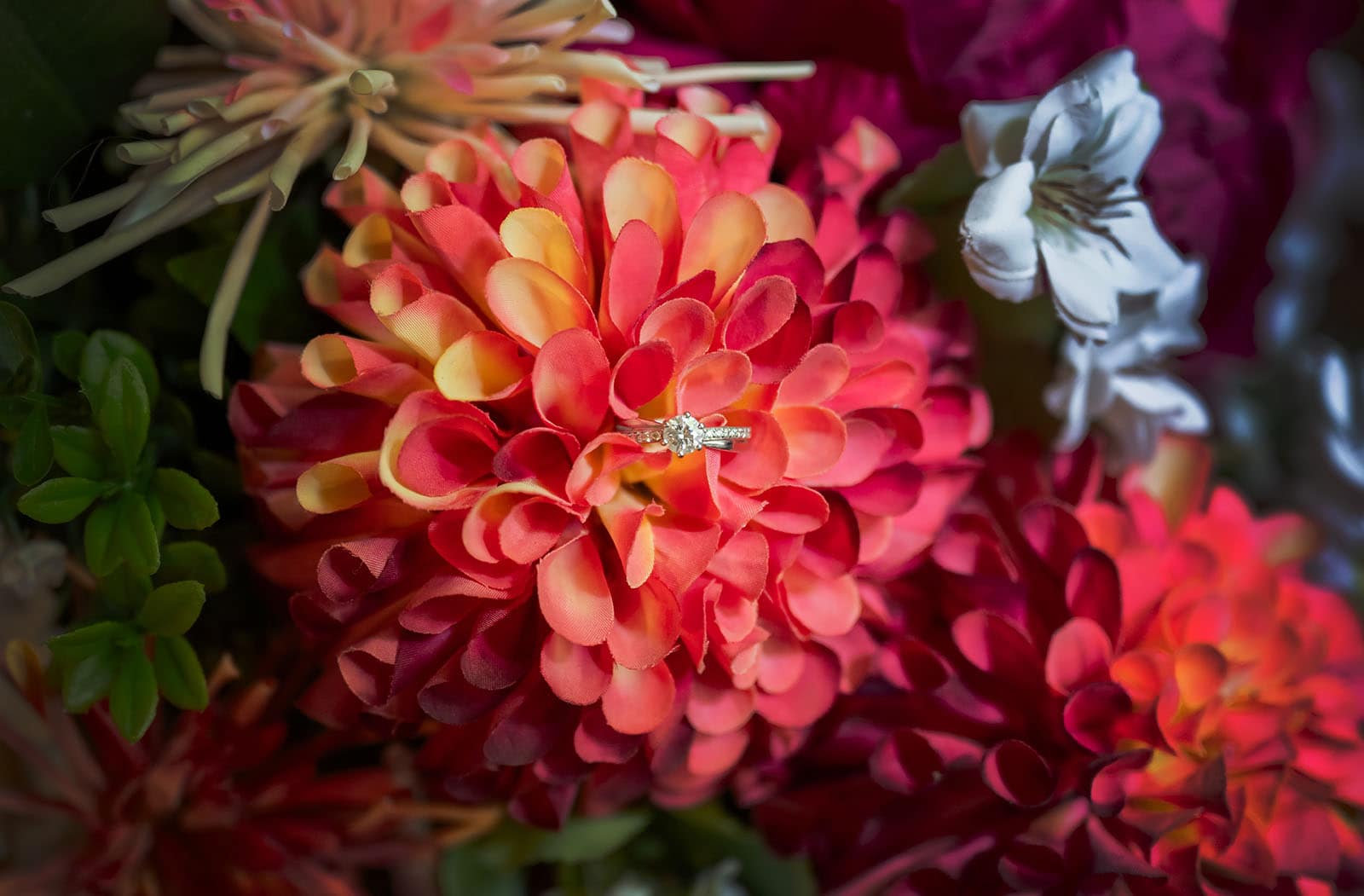 templewood house wedding - michelle & andrew 3 Engagement ring in large flower
