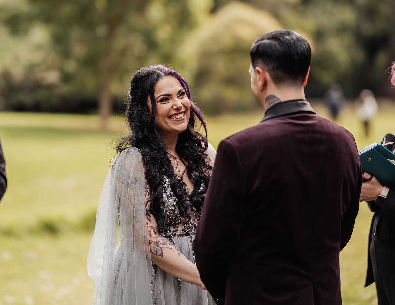 palm house gardens wedding - ayla & drew 146 Grinning Bride