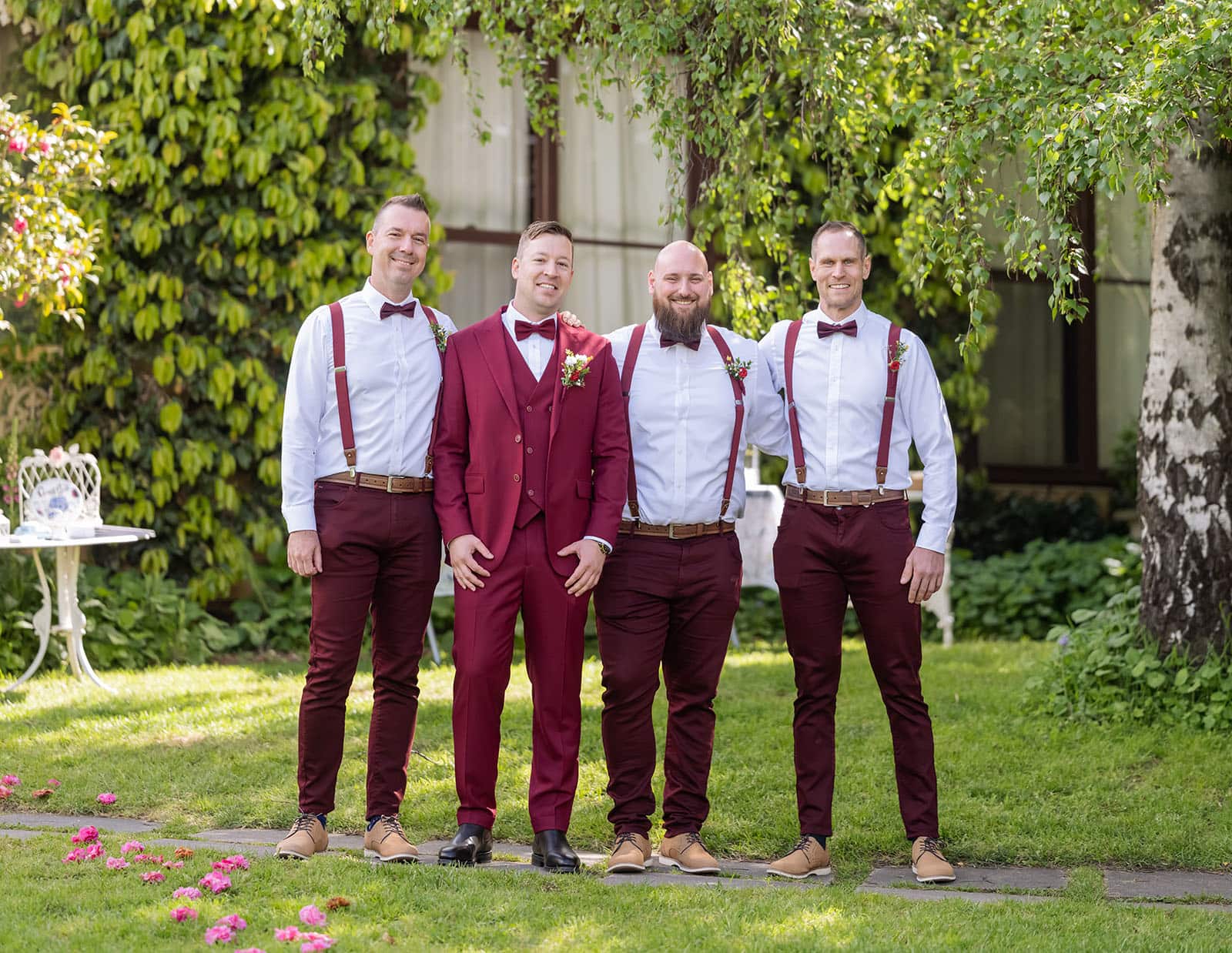 templewood house wedding - michelle & andrew 10 Groom with groomsmen