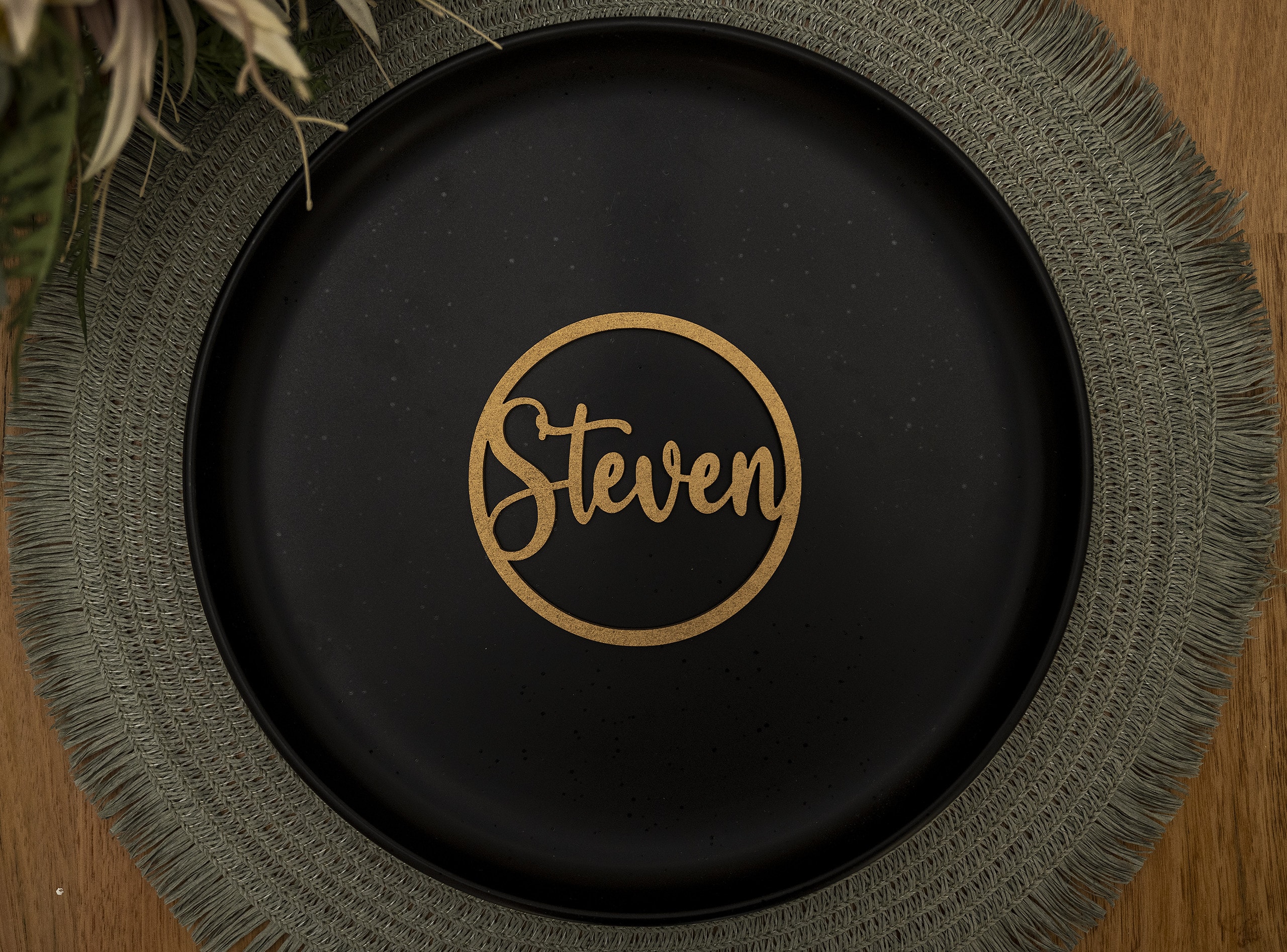 circle laser cut place names - personalized table decor 5 Circle Laser Cut Place Names - Personalized Table Decor 4