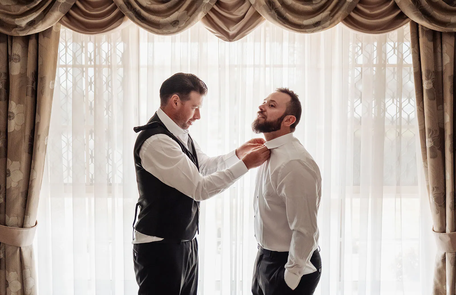 silvestris of clarendon wedding - sam & wayne 183 Elegant event preparation with refined decor and sophisticated ambiance.