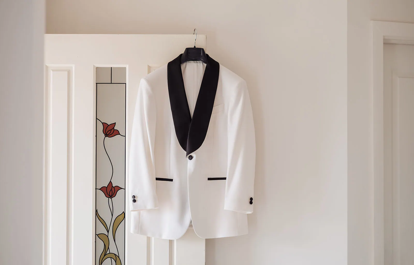 silvestris of clarendon wedding - sam & wayne 180 Elegant White Blazer - Stylish Formal Wear Fashion.
