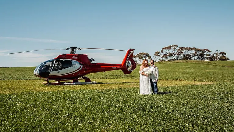Country Victoria Wedding in Corrunnun – Rachelle & Andrew